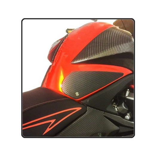 Full view of TechSpec Snake Skin Tank Grips Kawasaki Z800 (2012-CURRENT)