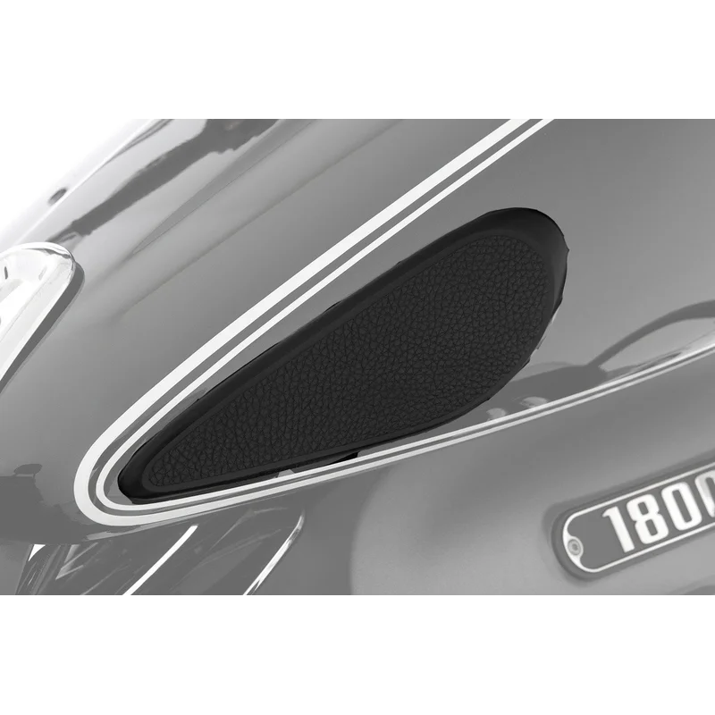 BMW R18 Ergonomics - Tank Pads