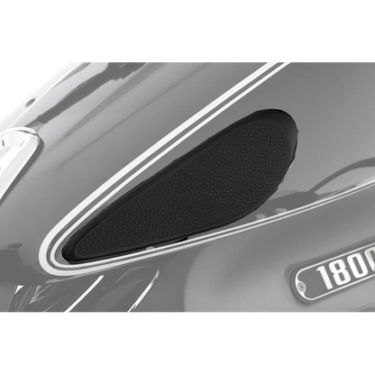 BMW R18 Ergonomics - Tank Pads