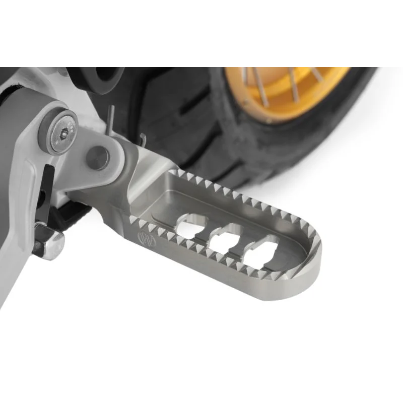 BMW R 1300 R Ergonomics - Lowering footrests ERGO-COMFORT - Silver