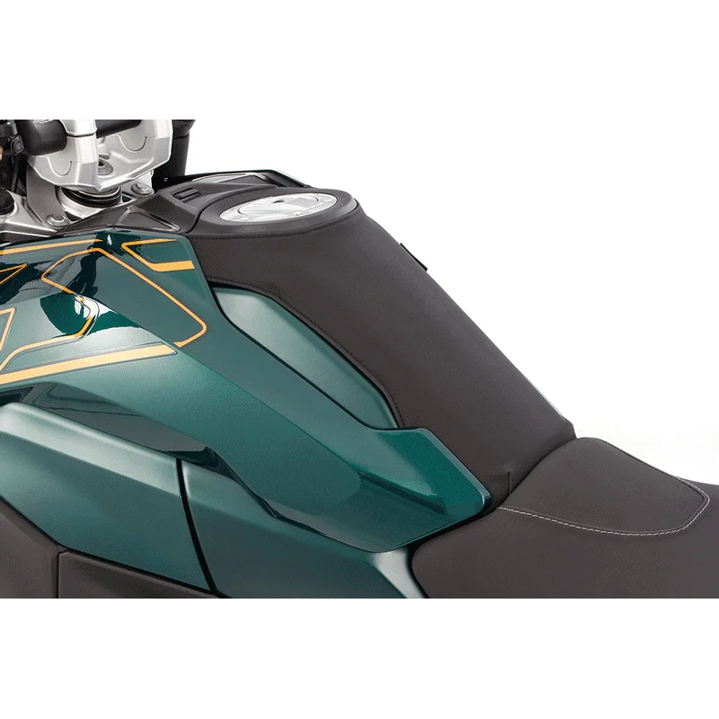 BMW R 1300 GS Ergonomics - Custom-fitted Tank Cover