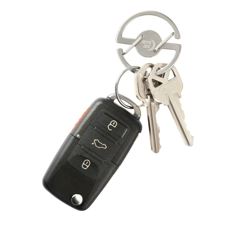 MEDALLION KEY CARABINER - Stainless Steel