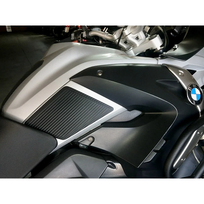 BMW K 1300 S Ergonomics - Knee Pad