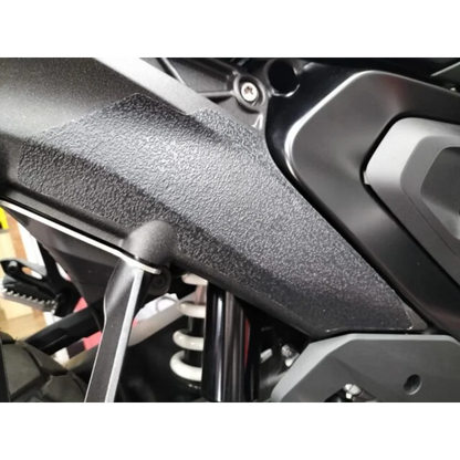 BMW R1300GS Ergonomics - Frame Protector
