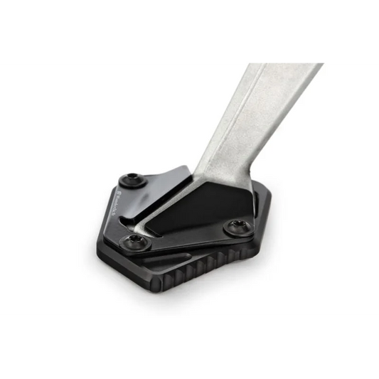 BMW F 900 GS Ergonomics - Side Stand Enlargement