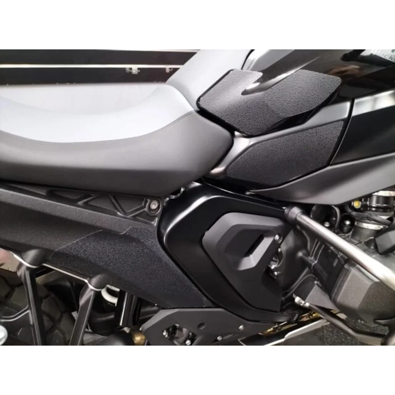 BMW R1300GS Ergonomics - Frame Protector