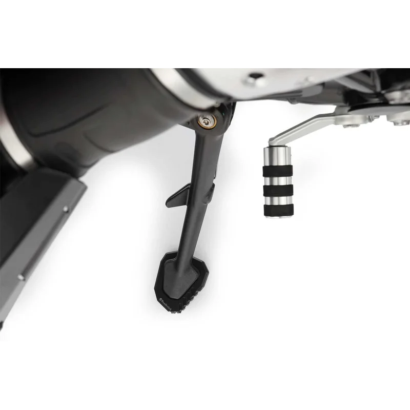 BMW R 12 nineT Ergonomics - Side Stand Enlargement