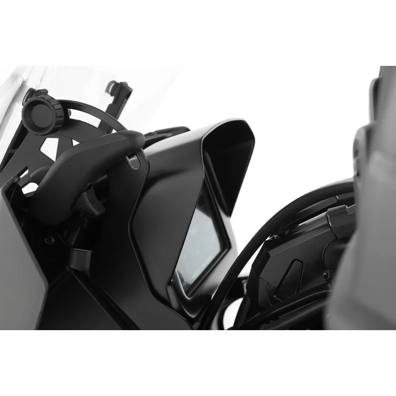 Glare Shield Ergonomics – TFT 6.8” Cockpit