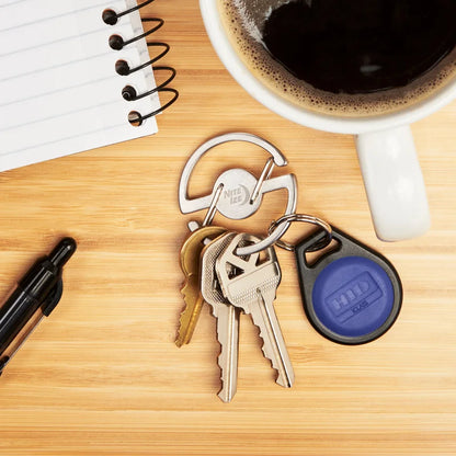 MEDALLION KEY CARABINER - Stainless Steel