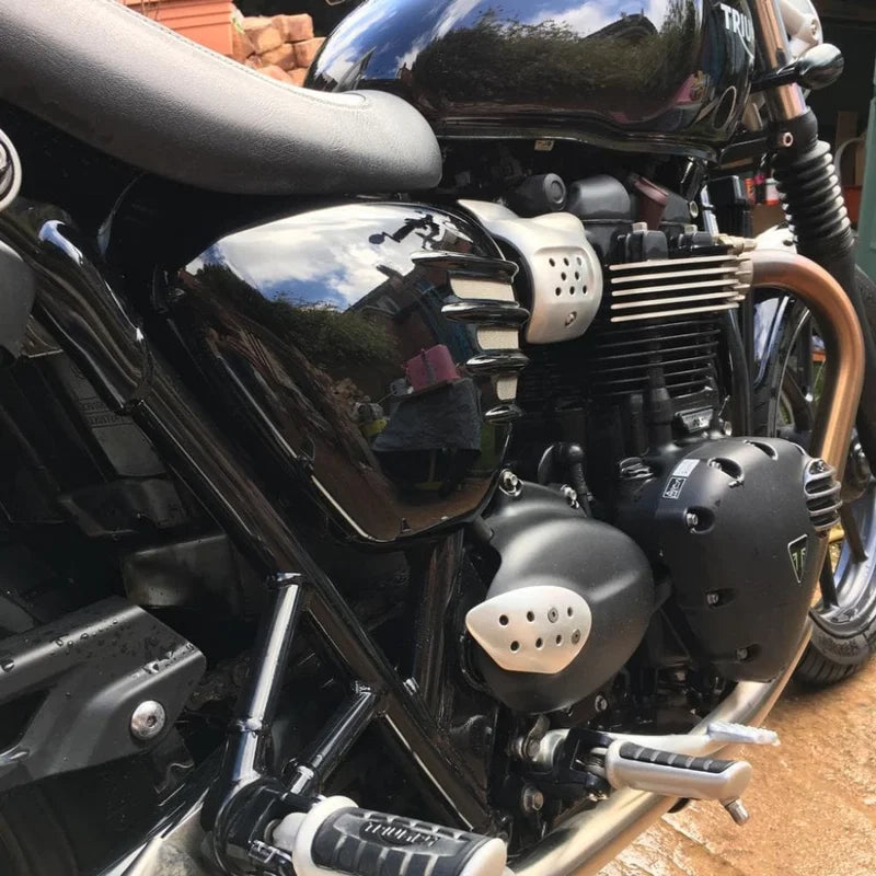 Triumph Bonneville - Side Panels (Ribbed) - Matte Black