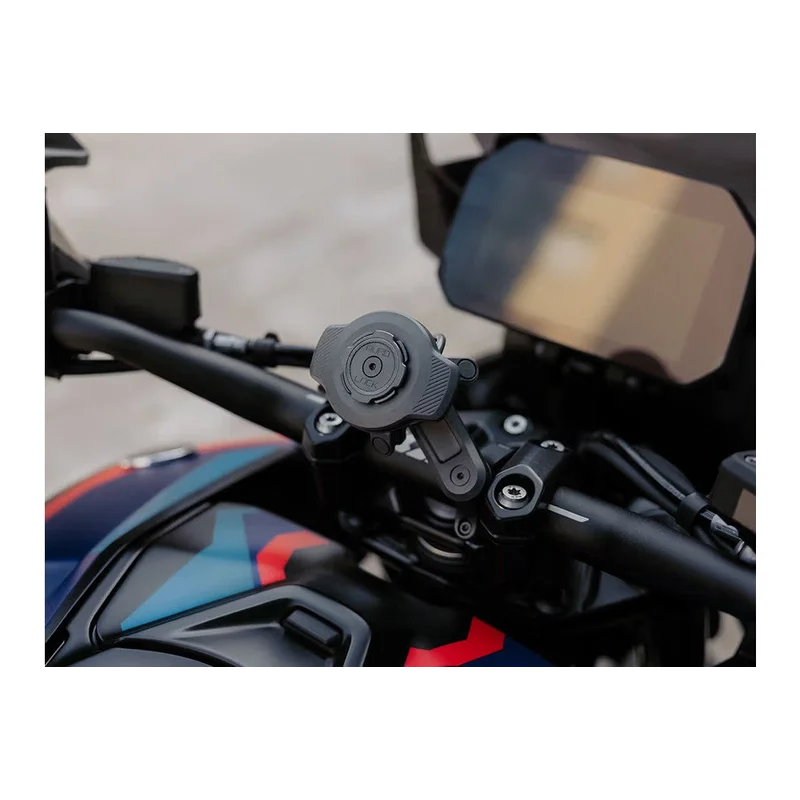Weatherproof Wireless Charging Head Quad Lock®