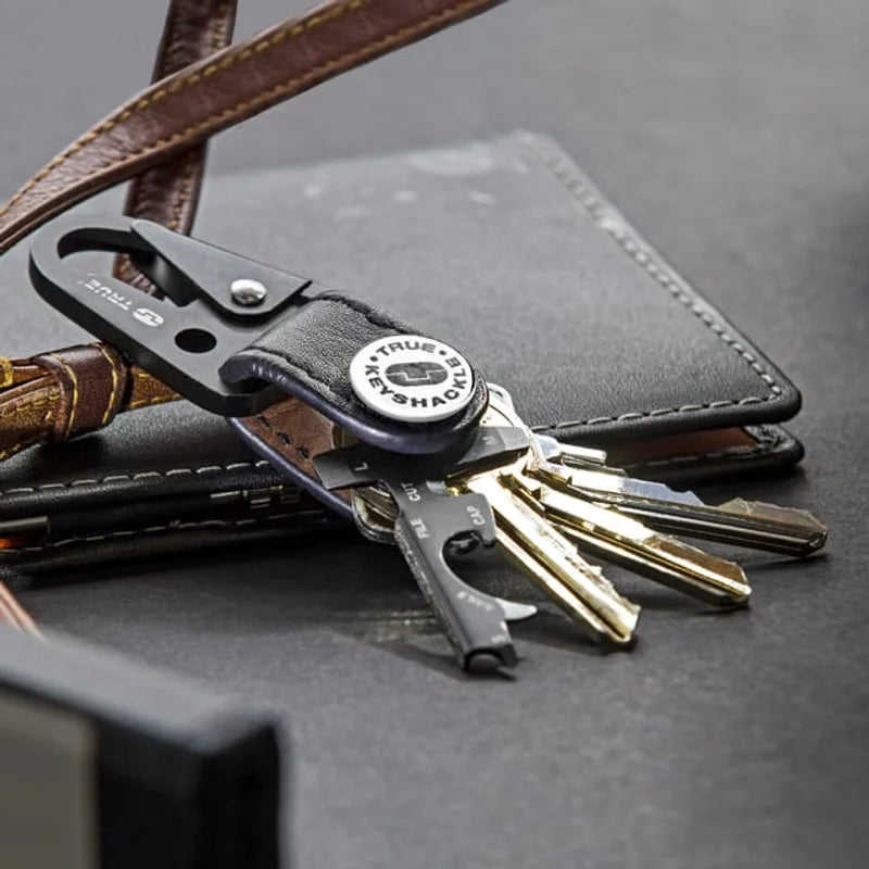KEY SHACKLE + TOOL