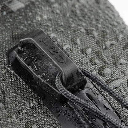 WATERPROOF TOILETRY BAG