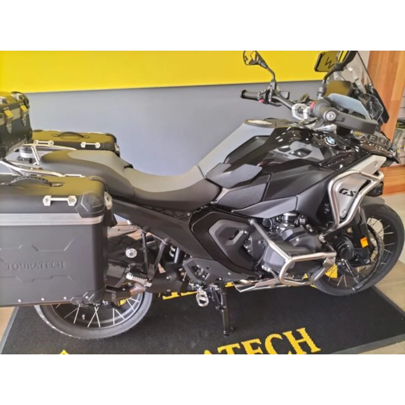 BMW R1300GS Ergonomics - Frame Protector