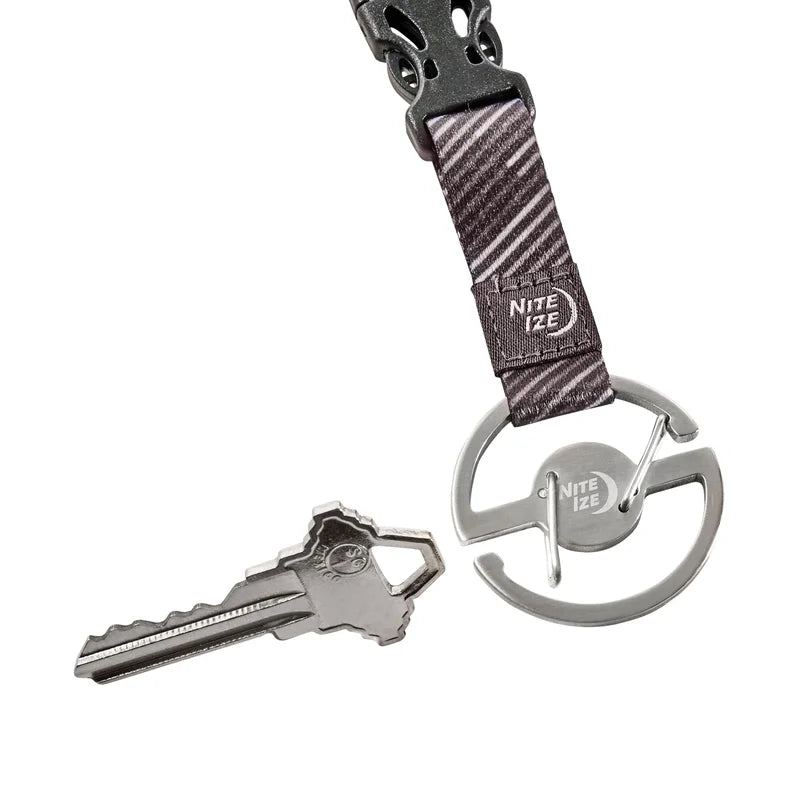 MEDALLION KEY LANYARD - Stainless Steel