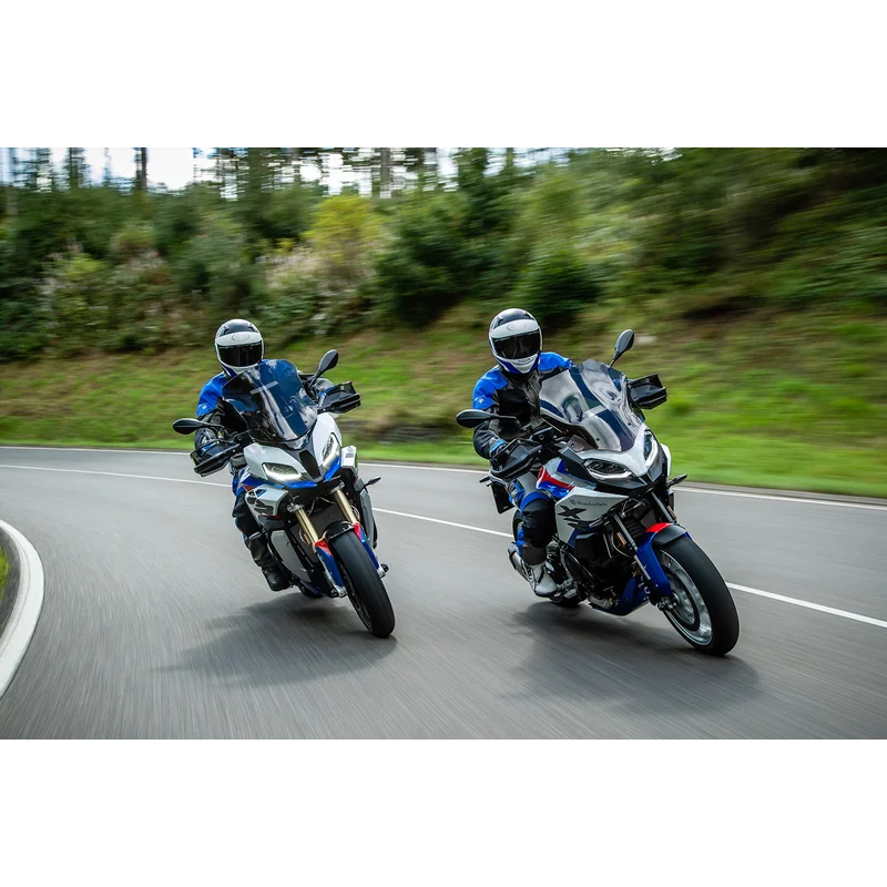 BMWS 1000 XR Ergonomics - Side Stand Enlargement