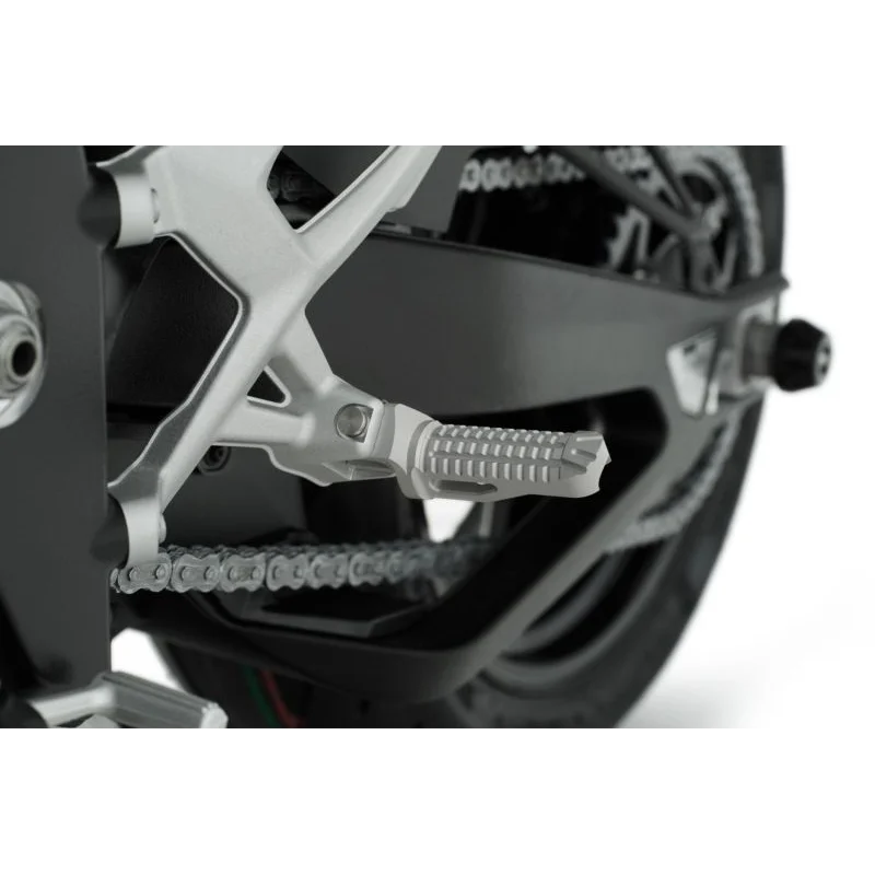 BMW M 1000 R Ergonomics - Lowering footrests ERGO-COMFORT - Silver