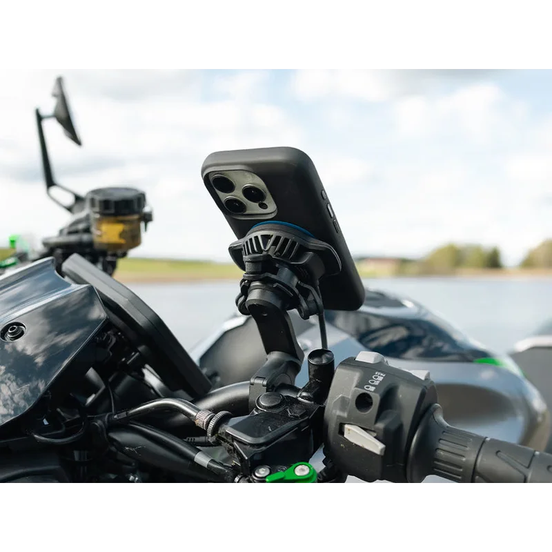 Weatherproof Wireless Charging Head Quad Lock®