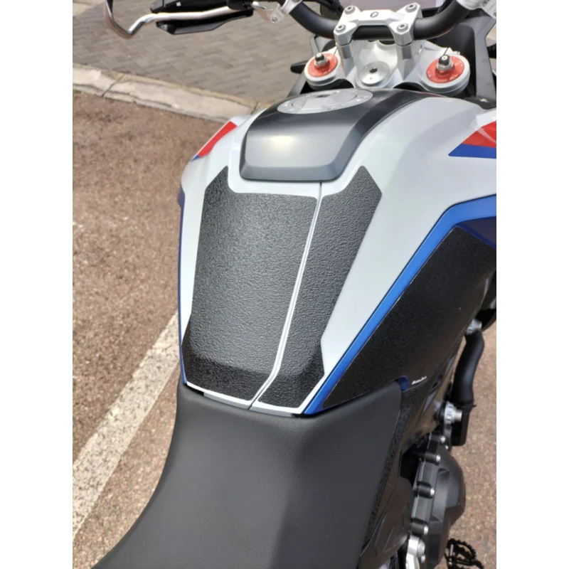 BMW F900GS Ergonomics - Tank Pad