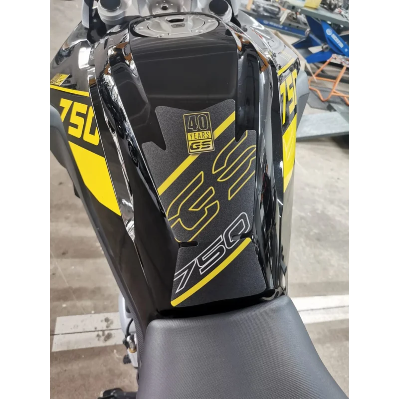 BMW F750GS Ergonomics - Tank Pad