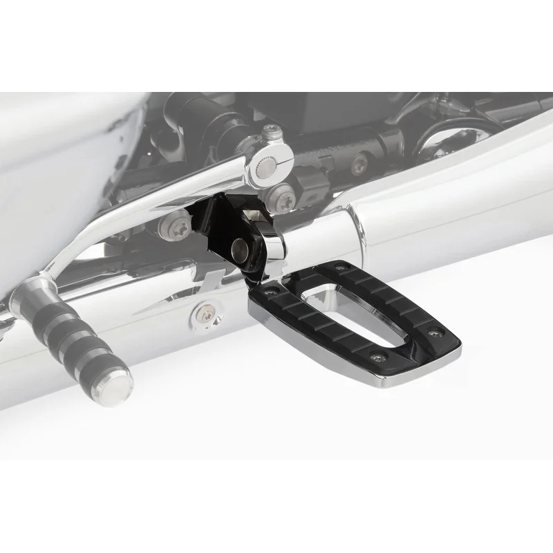 BMW R18 Ergonomics - Footpegs