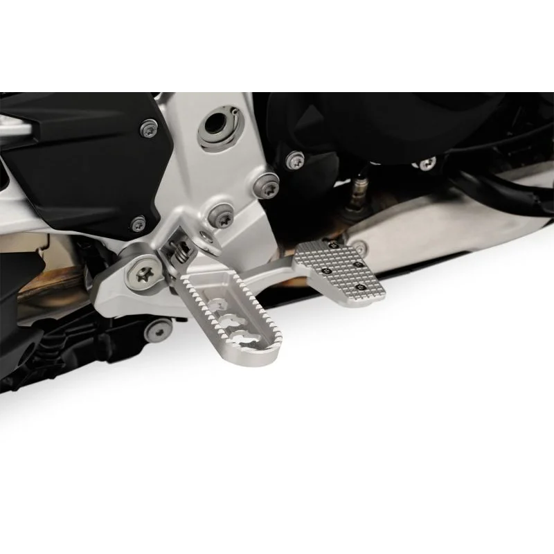 BMW R 1300 R Ergonomics - Lowering footrests ERGO-COMFORT - Silver