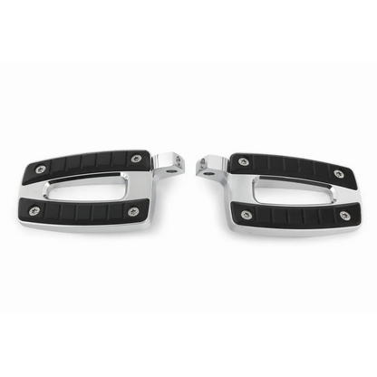 BMW R18 Ergonomics - Footpegs