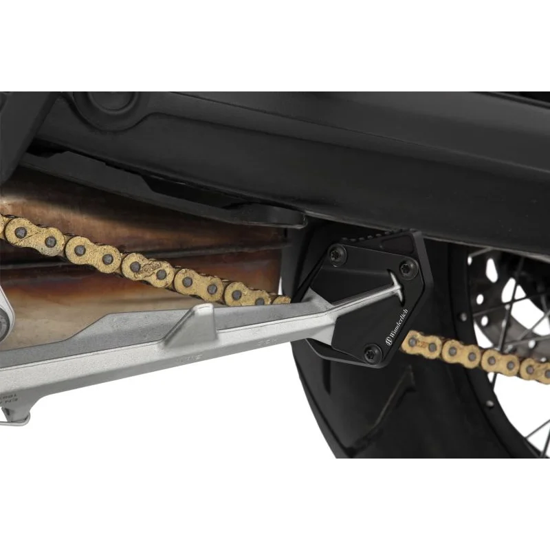 BMW F 900 GS Ergonomics - Side Stand Enlargement