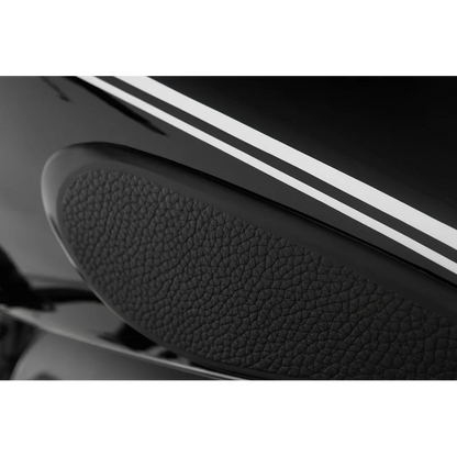 BMW R18 Ergonomics - Tank Pads