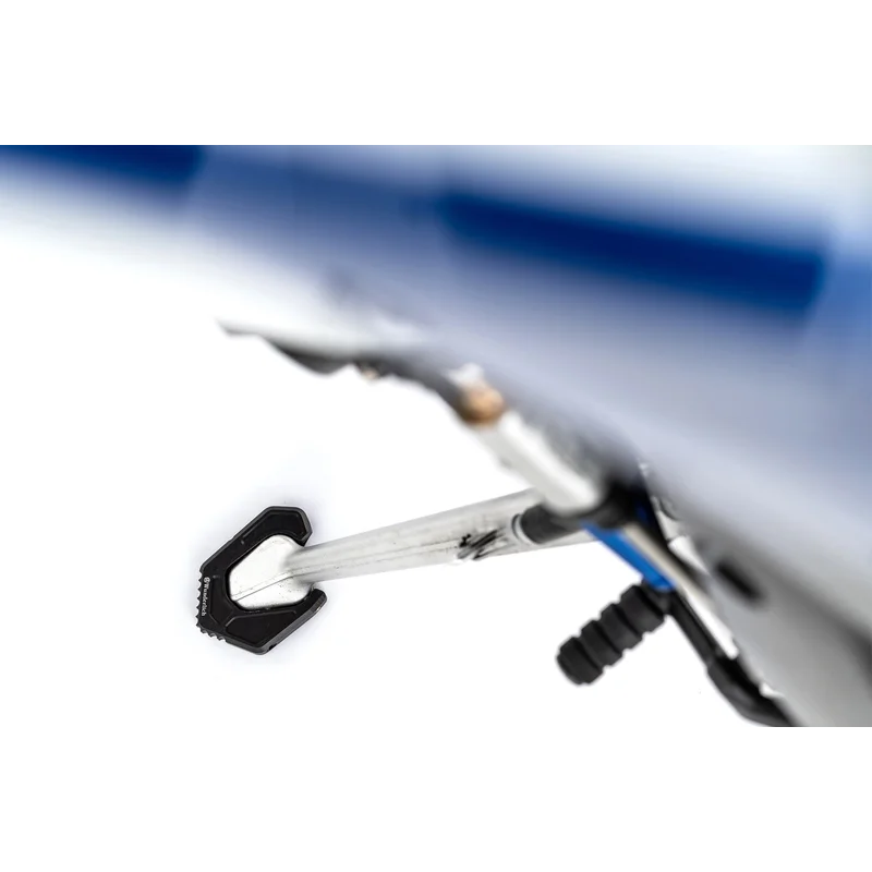 BMWS 1000 XR Ergonomics - Side Stand Enlargement