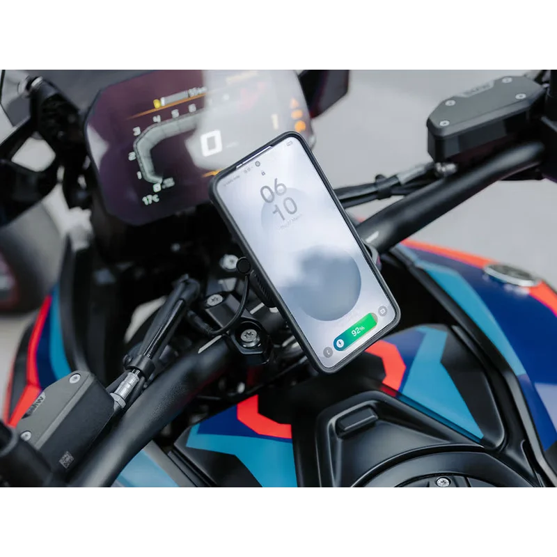 Weatherproof Wireless Charging Head Quad Lock®
