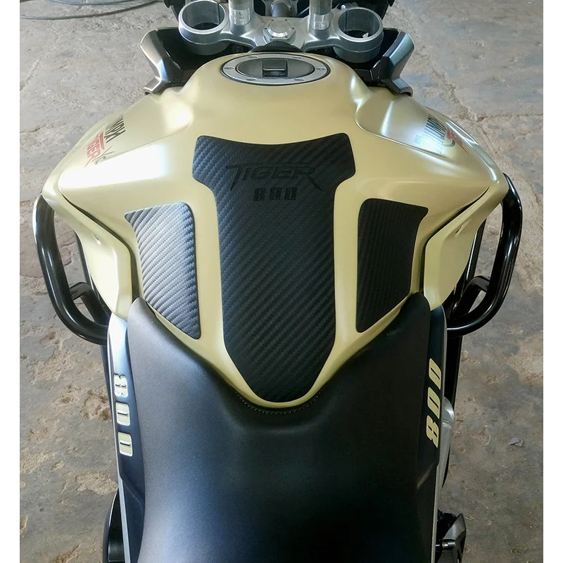 Triumph Tiger 800 Ergonomics - Knee Pad